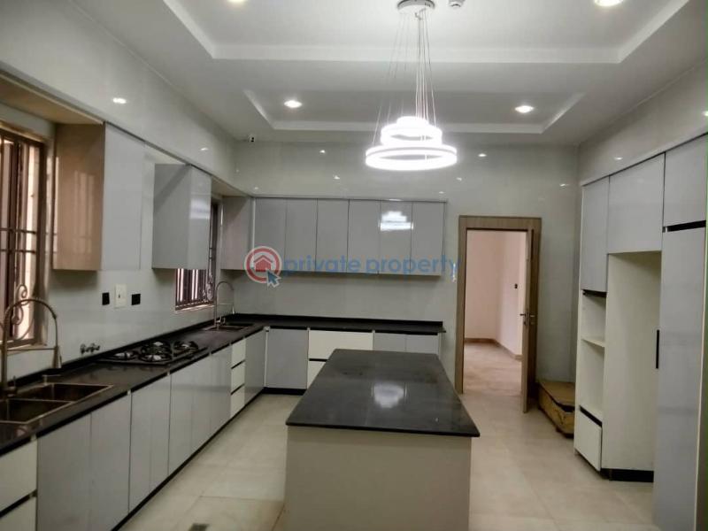 7 bedroom Duplex For Sale Guzape Abuja Phase 1  - 16