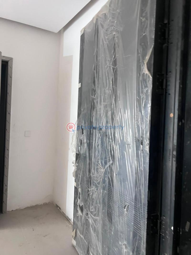 3 bedroom Shared Apartment For Sale . Ikoyi Lagos - 3