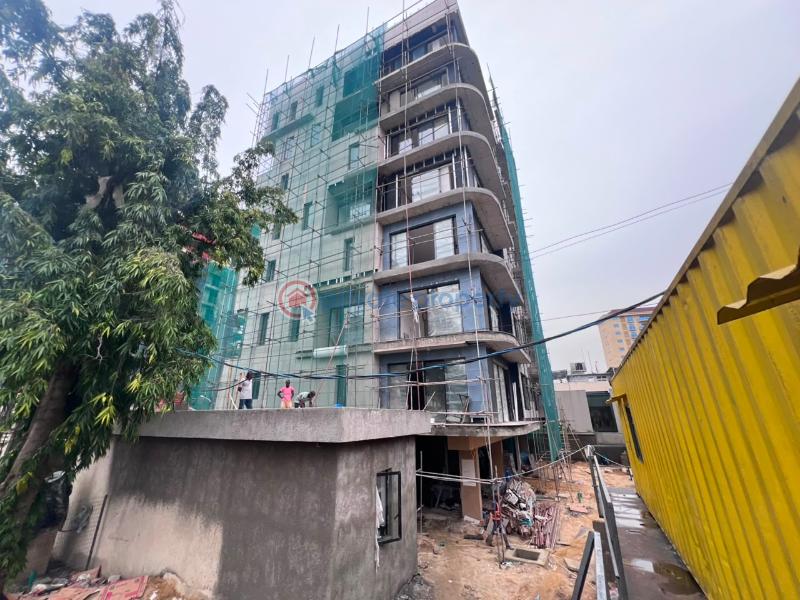 3 bedroom Shared Apartment For Sale . Ikoyi Lagos - 1