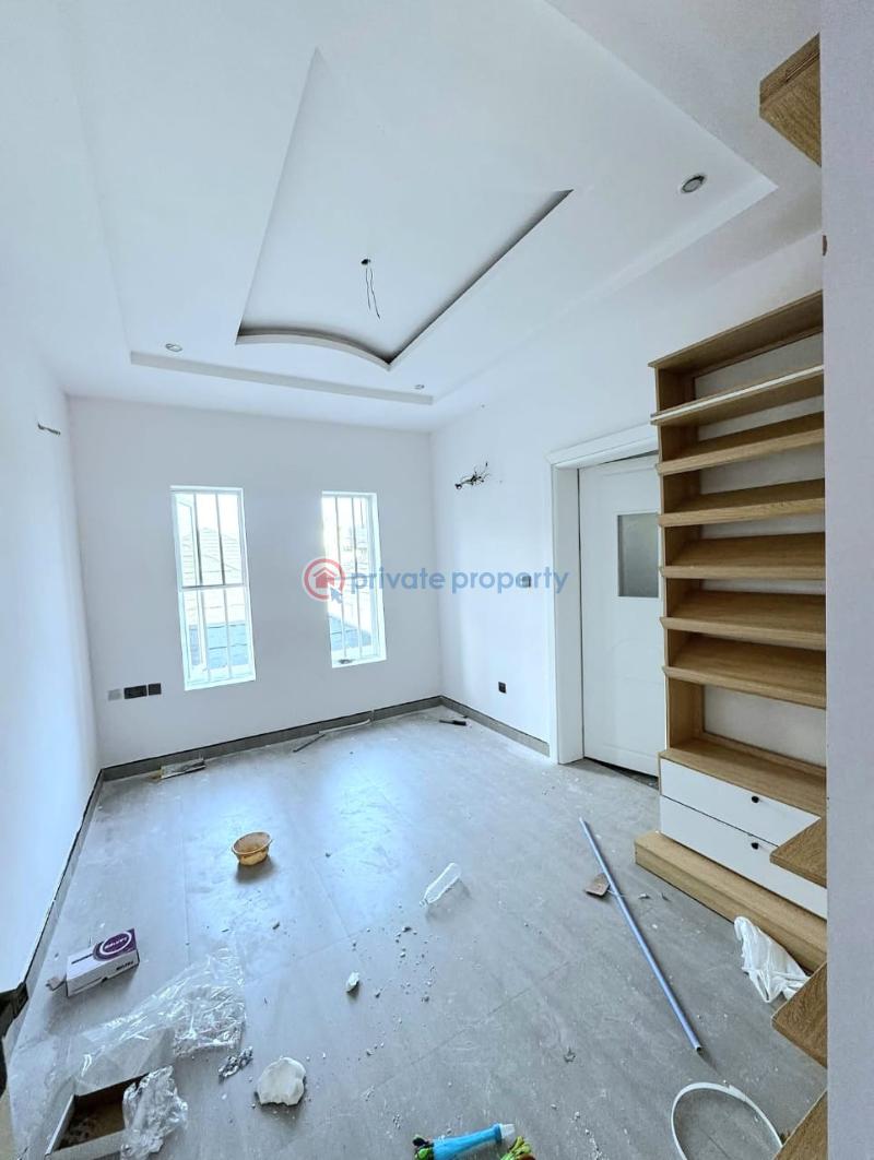 This beautiful 5 𝐁𝐄𝐃𝐑𝐎𝐎𝐌 terraced 𝐃𝐔𝐏𝐋𝐄𝐗 - 10 5 bedroom Terraced Duplex For Rent Ikate Elegushi Lekki Lagos - 10