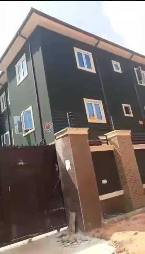 10 bedroom Townhouse For Sale New Haven Extension Enugu Area  - 2