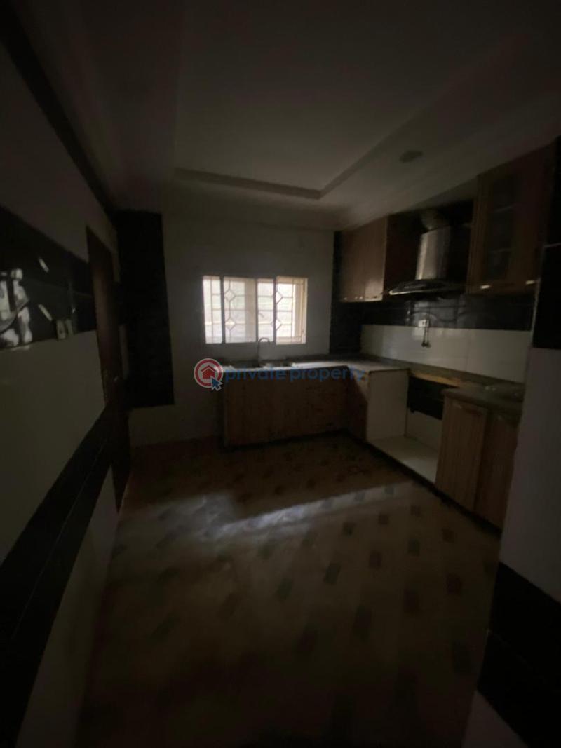 4 bedroom Terraced Duplex For Rent Guzape After Coza Guzape Abuja Phase 1  - 2