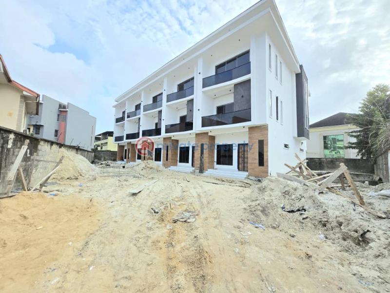 This luxurious 4 bedroom terraced duplex - 1 4 bedroom Terraced Duplex For Sale Lekki Phase 1 Lagos - 1