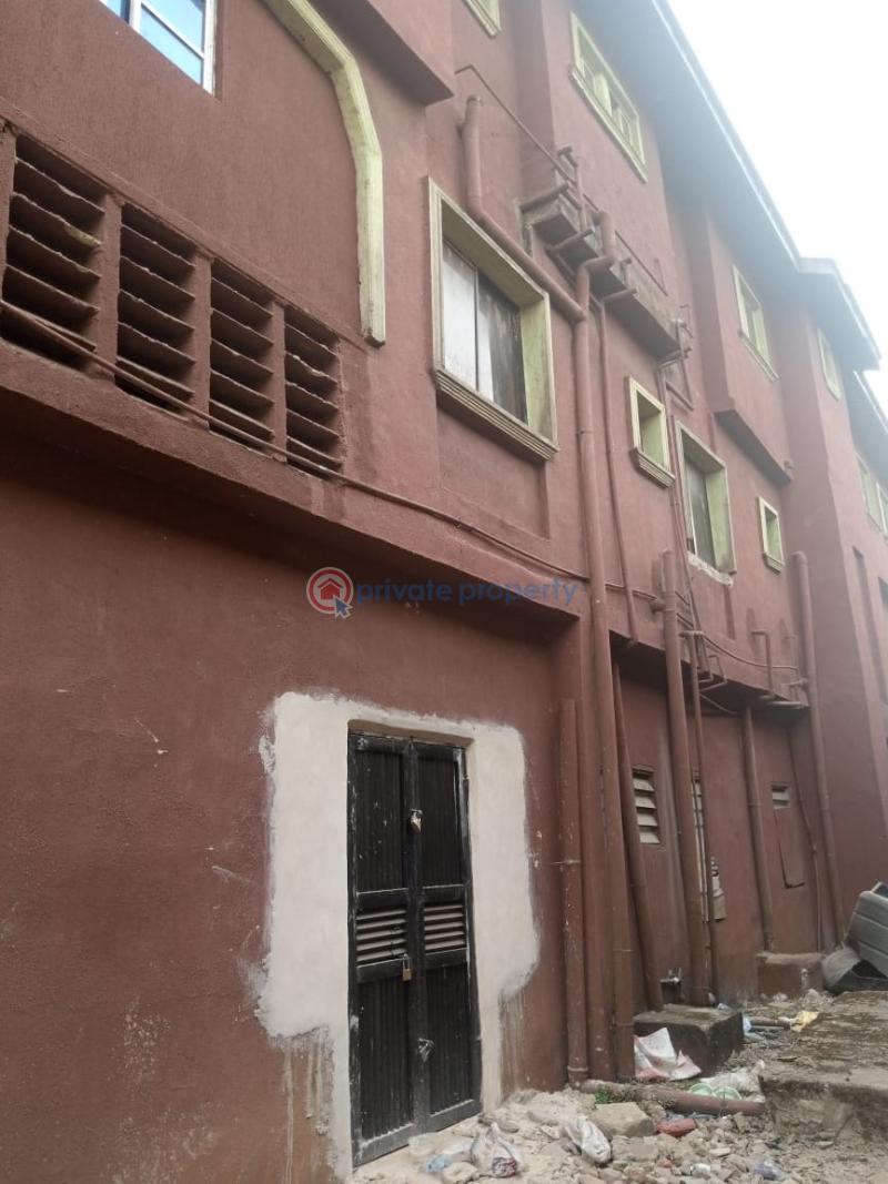 10 bedroom Self Contain For Sale U Bth Edo  - 3