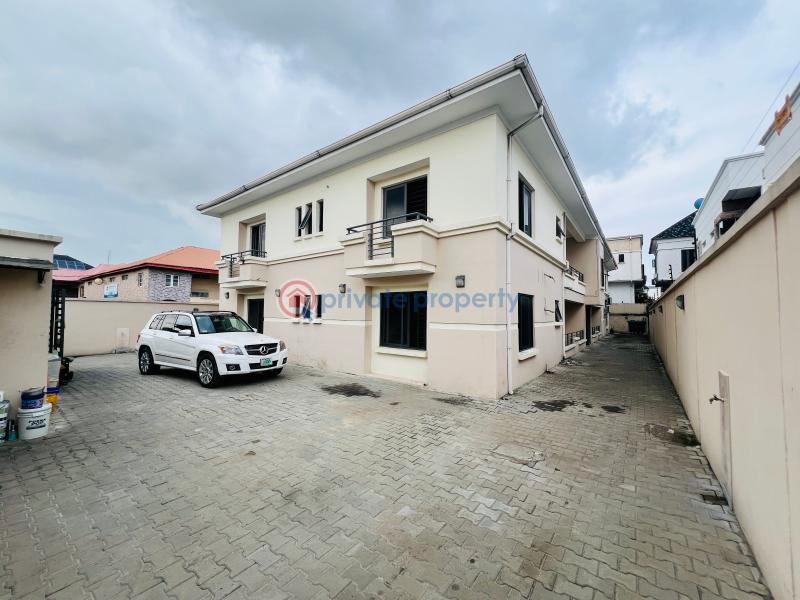3 bedroom Block Of Flats For Rent A Prime Location In Osapa Lekki Lagos Osapa Lekki Lagos - 1