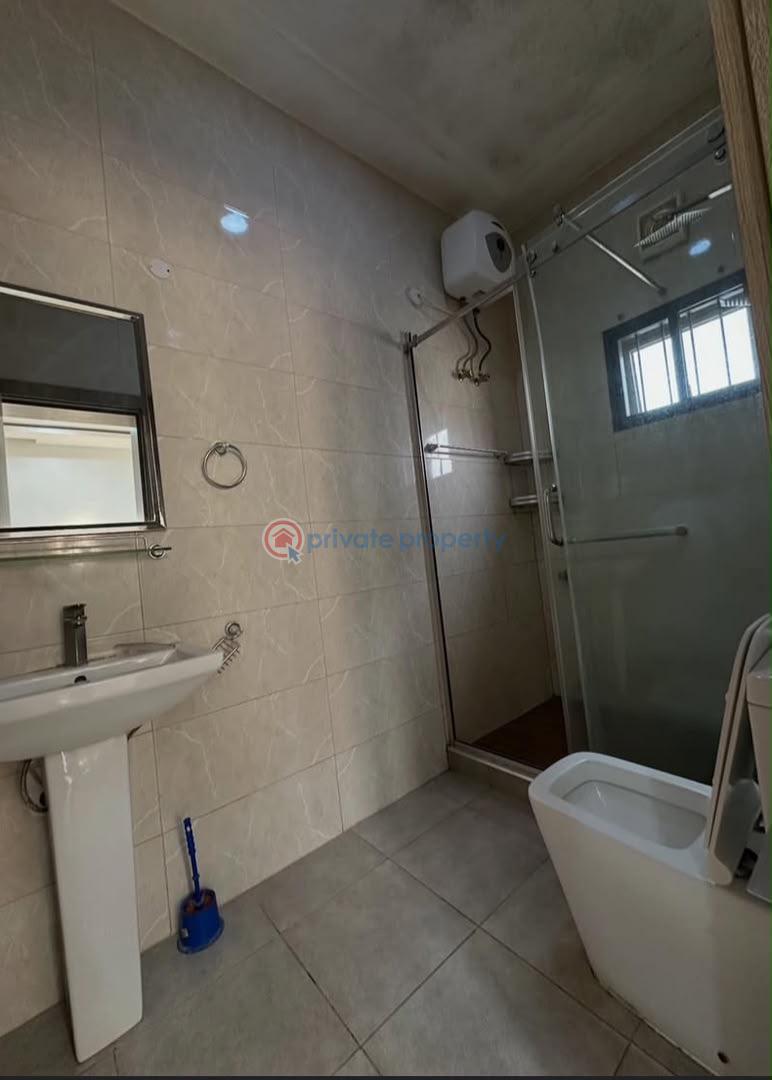 3 bedroom Townhouse For Sale Jahi Abuja Phase 2  - 3