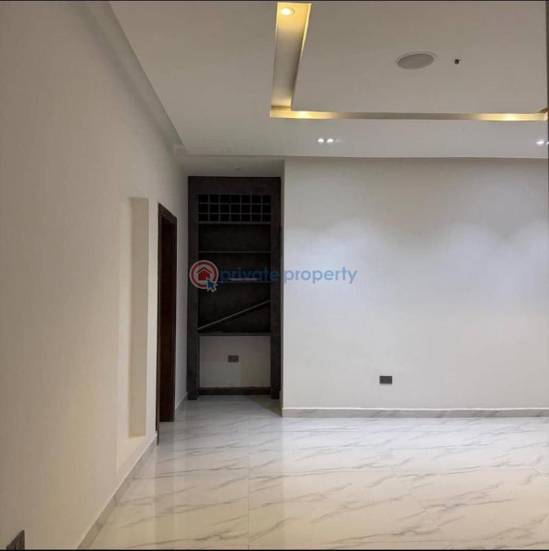 3 bedroom Townhouse For Sale Guzape Abuja Phase 1  - 2