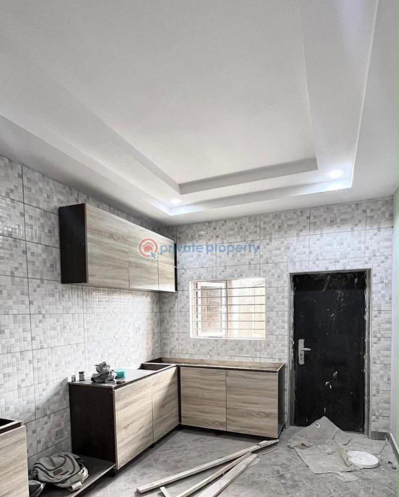 3 bedroom Townhouse For Sale Guzape Abuja Phase 1  - 1