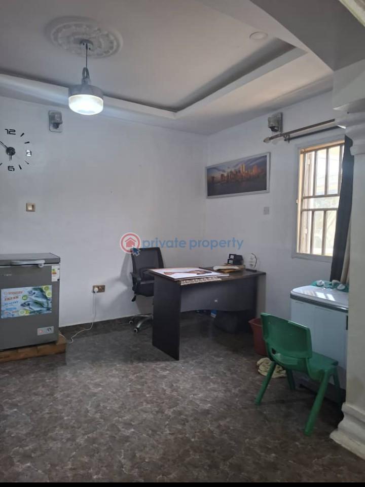 3 bedroom Bungalow For Sale Alimosho Lagos - 4