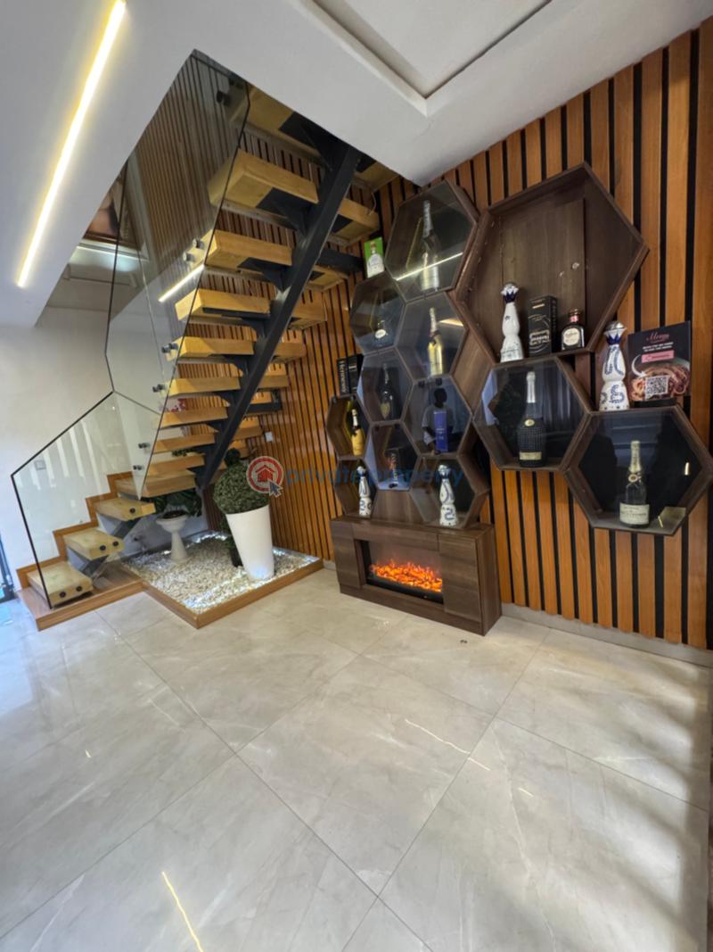 Three bedroom service apartment - 3 3 bedroom Block Of Flats Short let Freeway Ikate Elegushi Lekki Lagos - 3