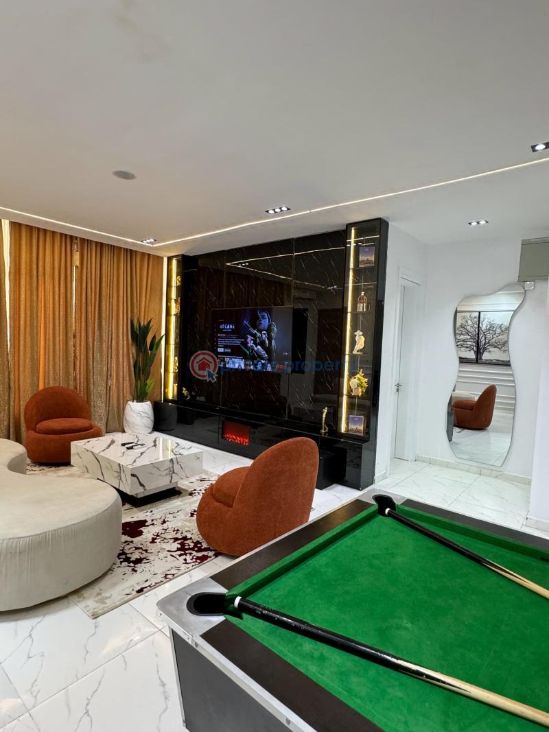 Three bedroom service apartment - 2 3 bedroom Block Of Flats Short let Admiralty Lekki Phase 1 Lagos - 2