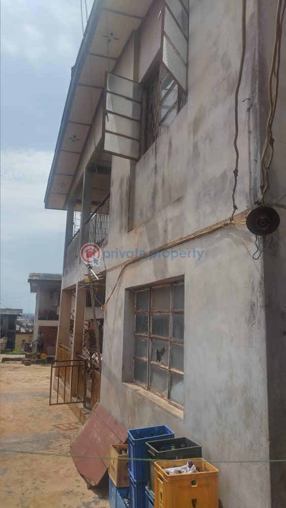 House For Sale Iyana Church, Monatan Road Iwo Road Ibadan Oyo - 6