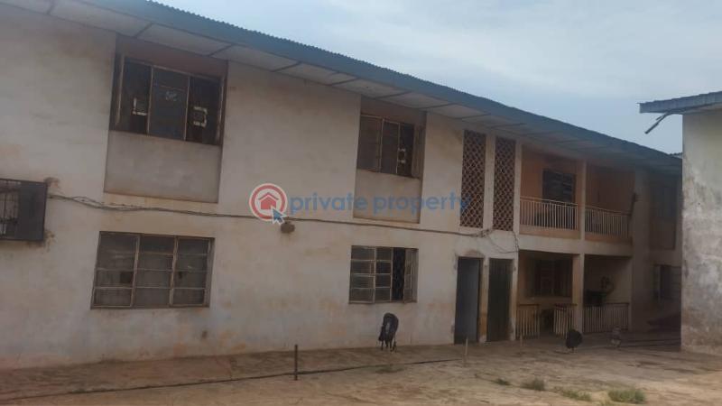 House For Sale Iyana Church, Monatan Road Iwo Road Ibadan Oyo - 9