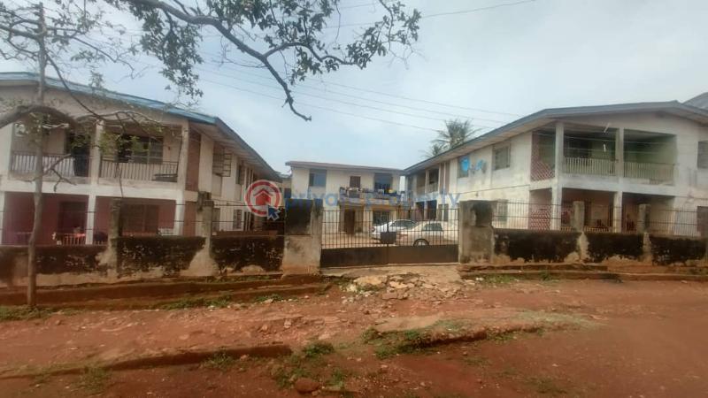 House For Sale Iyana Church, Monatan Road Iwo Road Ibadan Oyo - 3