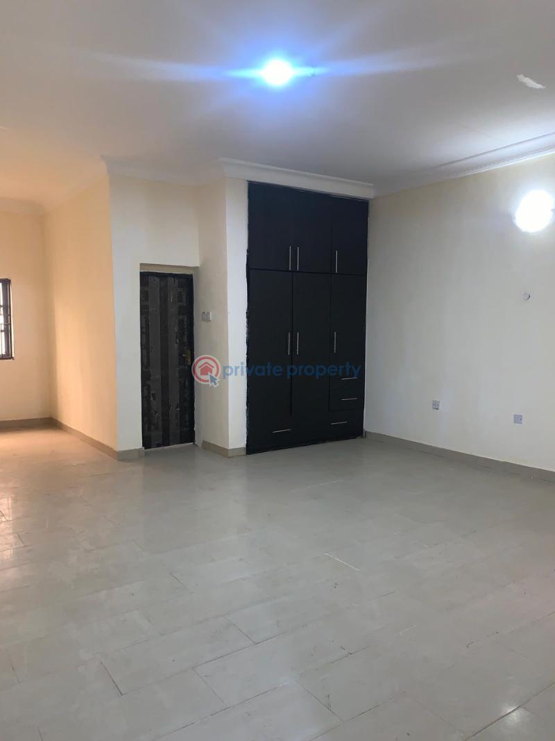 To let - 13 5 bedroom Detached Duplex For Rent Lekki Phase 1 Lagos - 13