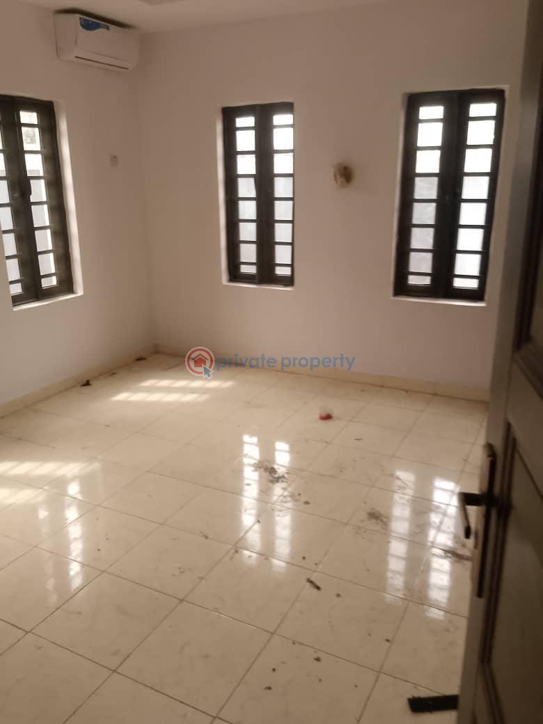 2 bedroom Block Of Flats For Rent Ore Ofe Estate Close To 360 Akala Express Ibadan Oyo - 0