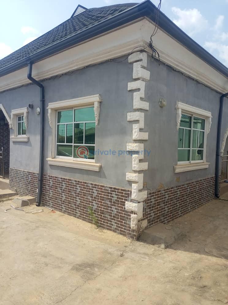 2 bedroom Block Of Flats For Rent Akoto First Gate Elebu Akala Express Ibadan Oyo - 4