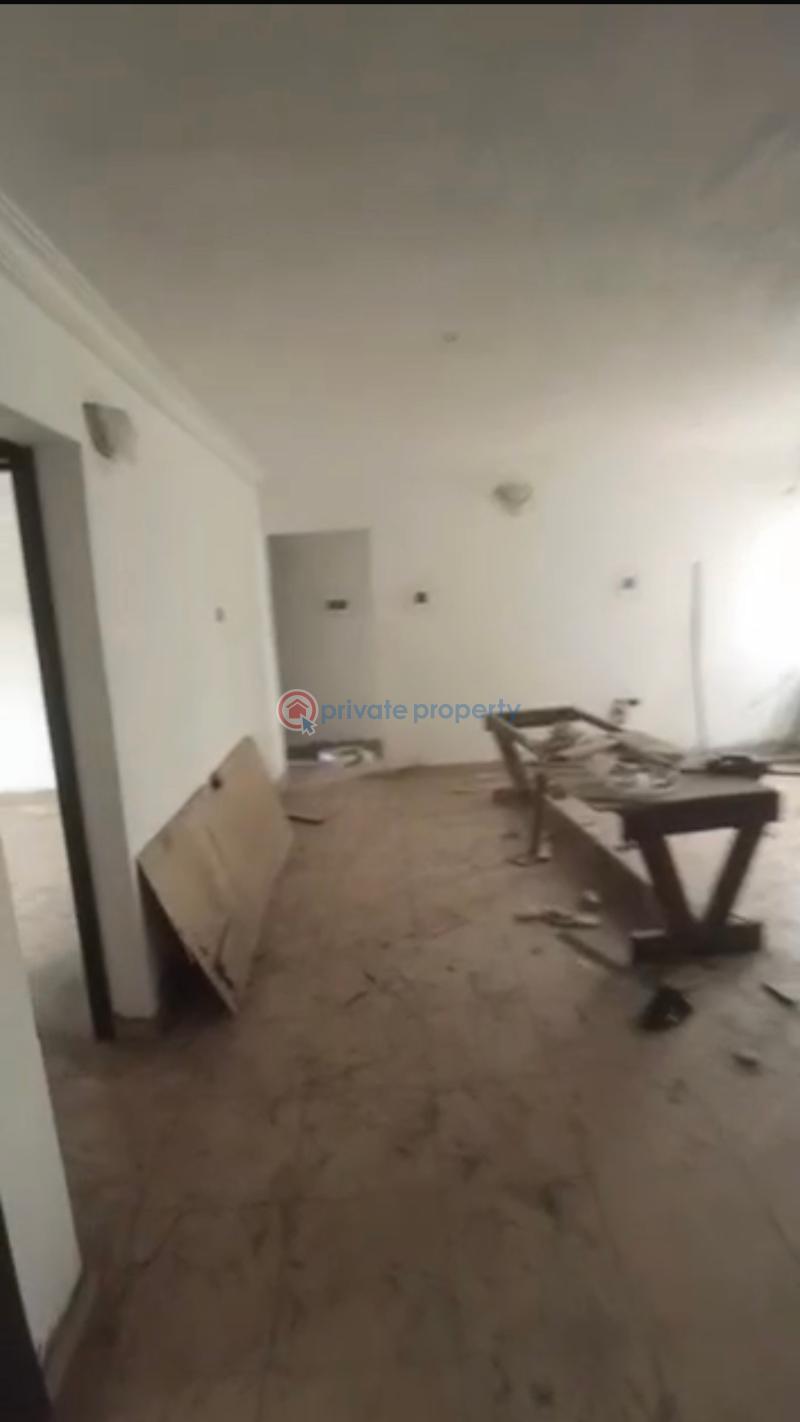 To let  3 units of newly renovated 3 bedroom apartments with all rooms ensuite plus visitors toilet. 95% ready, remainin - 1 3 bedroom Block Of Flats For Rent Ilupeju Lagos - 1