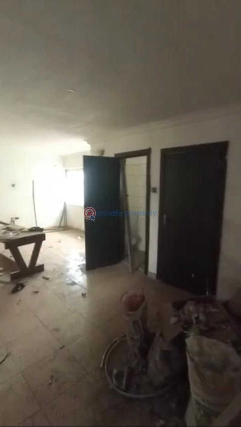 To let  3 units of newly renovated 3 bedroom apartments with all rooms ensuite plus visitors toilet. 95% ready, remainin - 2 3 bedroom Block Of Flats For Rent Ilupeju Lagos - 2