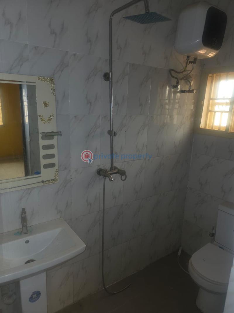 3 bedroom Bungalow For Rent Unity Estate Elebu Akala Express Ibadan Oyo - 0