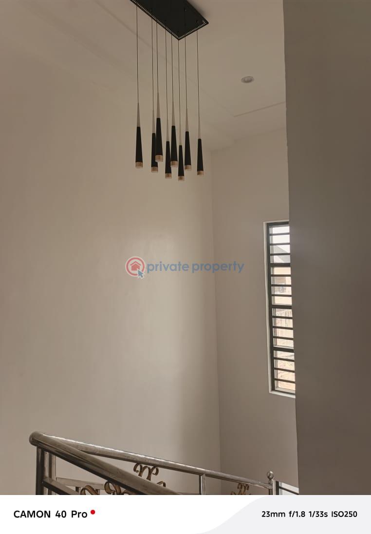 3 bedroom Maisonette For Rent Soluyi Gbagada Lagos - 5