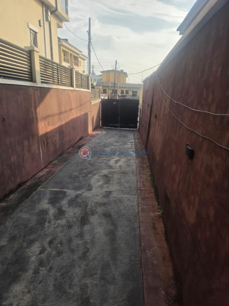 4 bedroom Detached Duplex For Rent Ifako Gbagada Ifako-Gbagada Lagos - 12