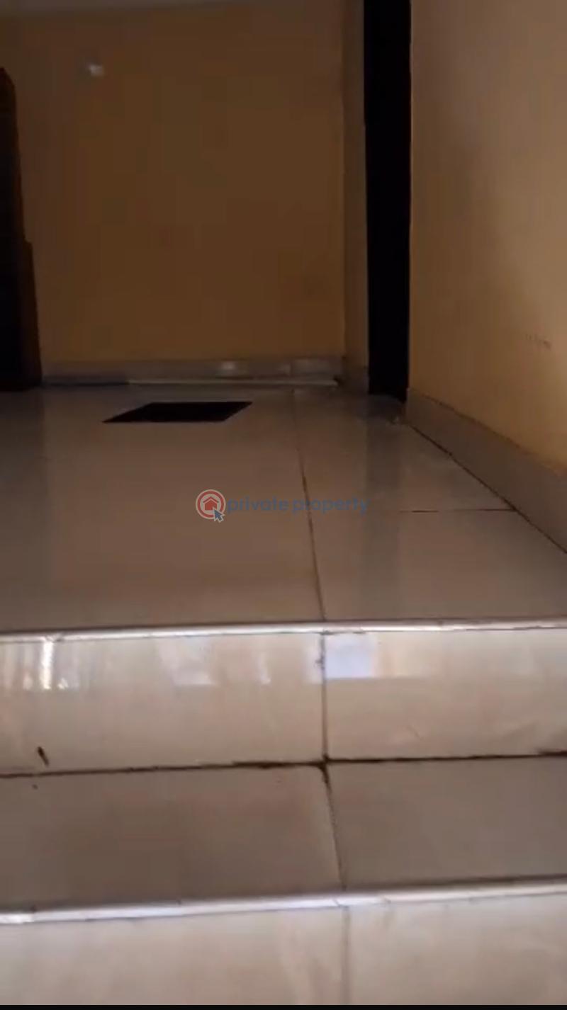 To let a very spacious 2bedroom flat with the two rooms ensuite in a very neat compound and gated close. location....off - 1 2 bedroom Block Of Flats For Rent Toyin Street Ikeja Lagos - 1