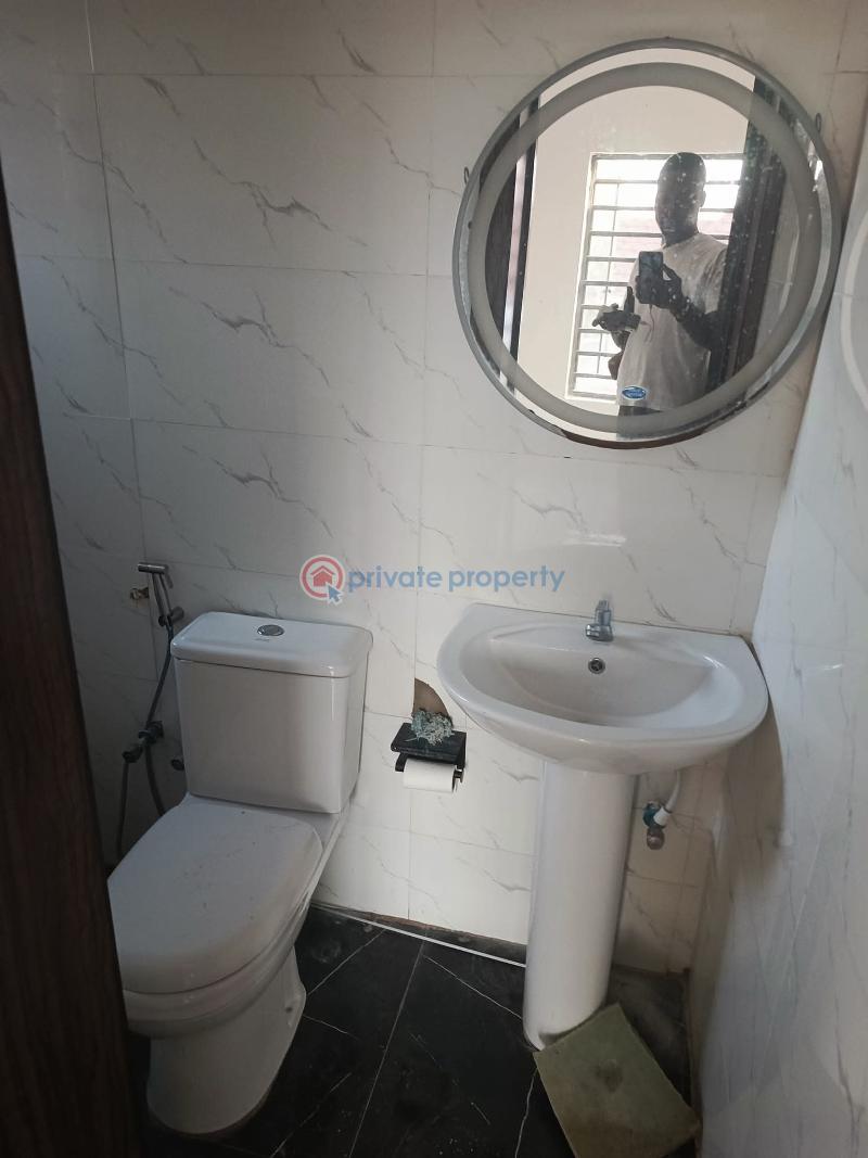 2 bedroom Block Of Flats For Rent Jericho Gra Ibadan Oyo - 3