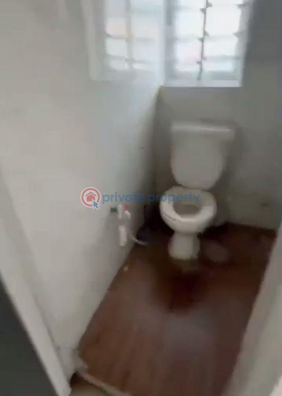 2 bedroom Block Of Flats For Rent Surulere Lagos - 5