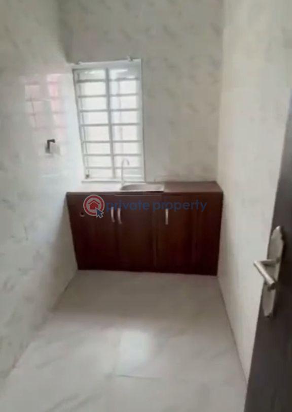 2 bedroom Block Of Flats For Rent Surulere Lagos - 9