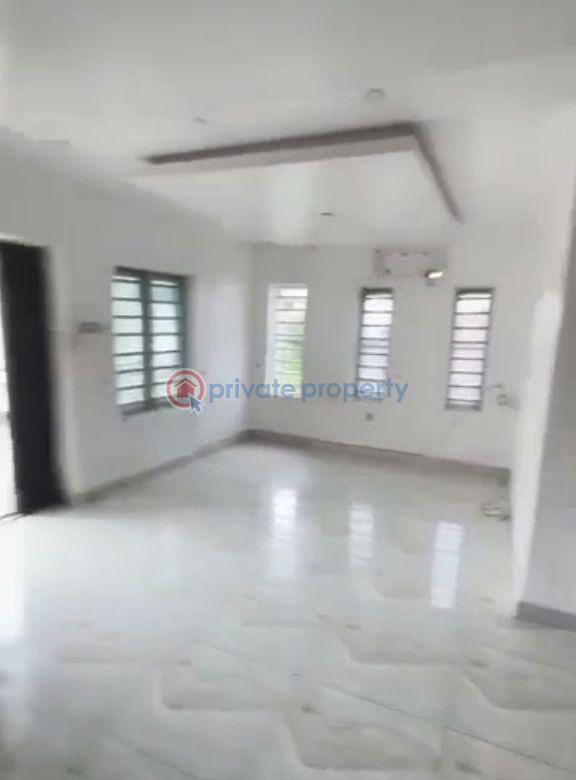 2 bedroom Block Of Flats For Rent Surulere Lagos - 1