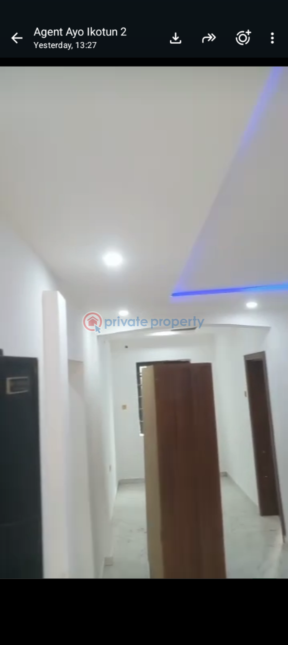 2 bedroom Block Of Flats For Rent Governor's Road Ikotun Ikotun/Igando Lagos - 2