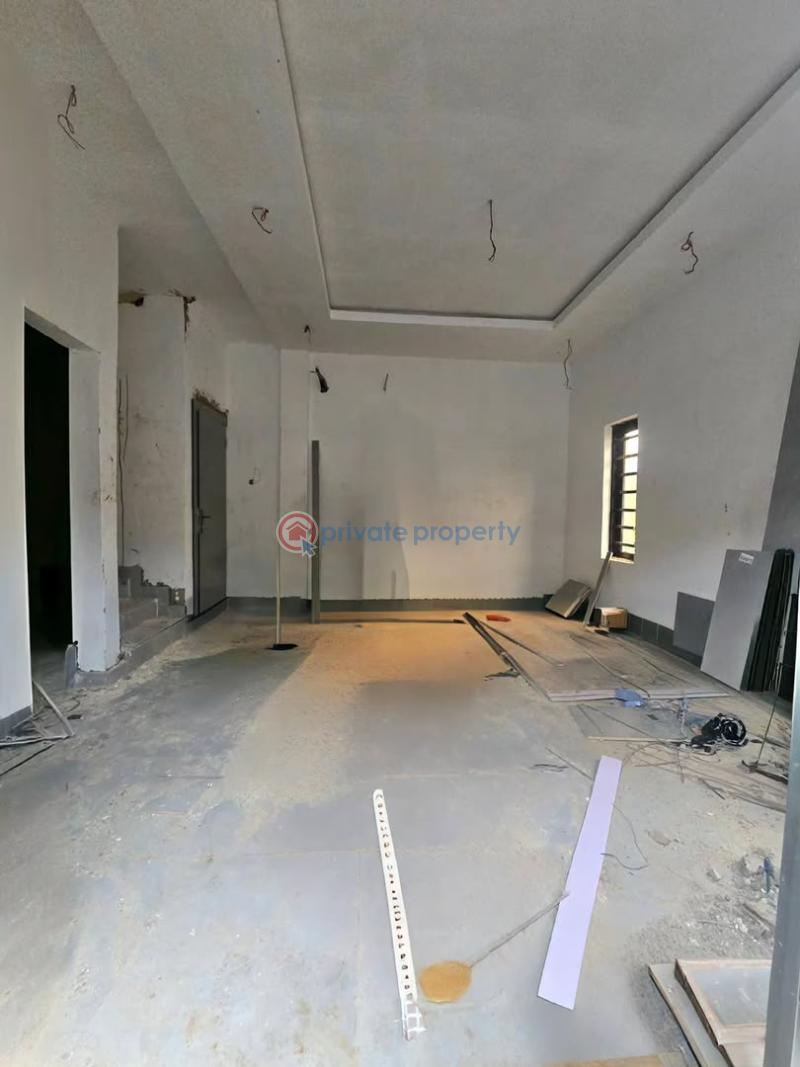 2 bedroom Block Of Flats For Rent Ijesha Surulere Lagos - 1