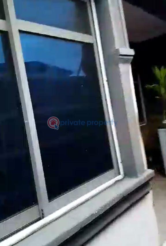 2 bedroom Block Of Flats For Rent Ijesha Surulere Lagos - 5