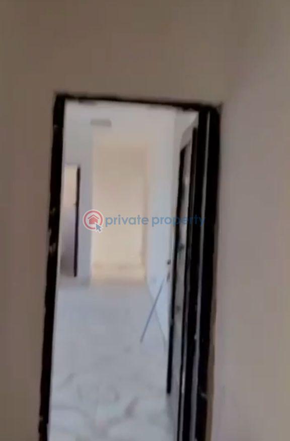 2 bedroom Block Of Flats For Rent Ijesha Surulere Lagos - 2