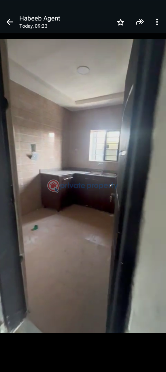 2 bedroom Block Of Flats For Rent Ojuelegba Surulere Lagos - 1