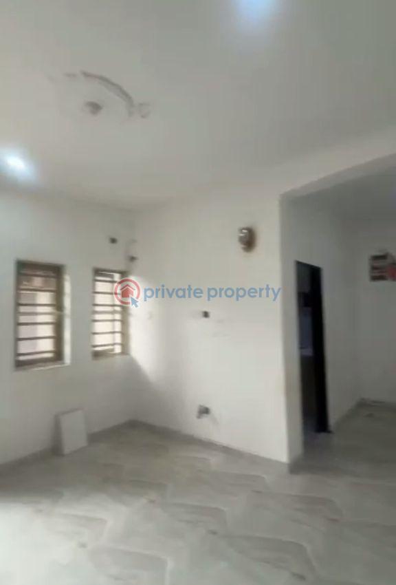 3 bedroom Block Of Flats For Rent Aguda  Surulere Lagos - 1