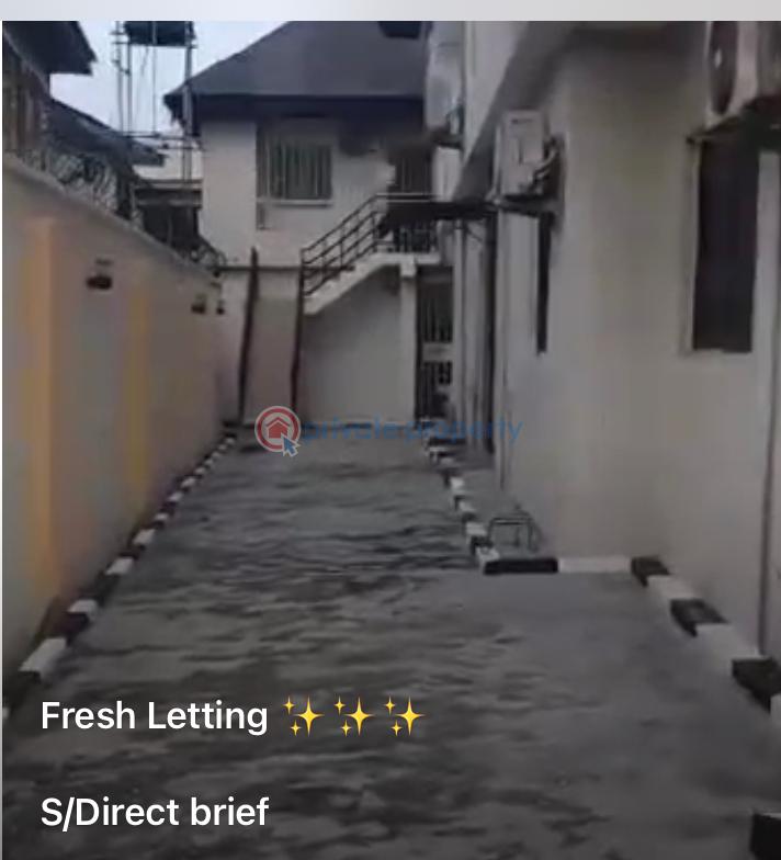 3 bedroom Block Of Flats For Rent Aguda  Surulere Lagos - 0