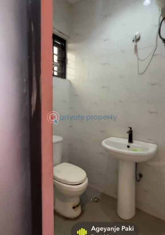 3 bedroom Block Of Flats For Rent Aguda  Surulere Lagos - 7