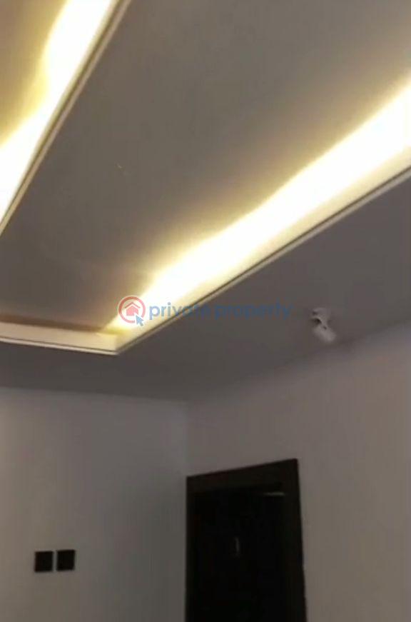 3 bedroom Block Of Flats For Rent Ijesha Surulere Lagos - 3