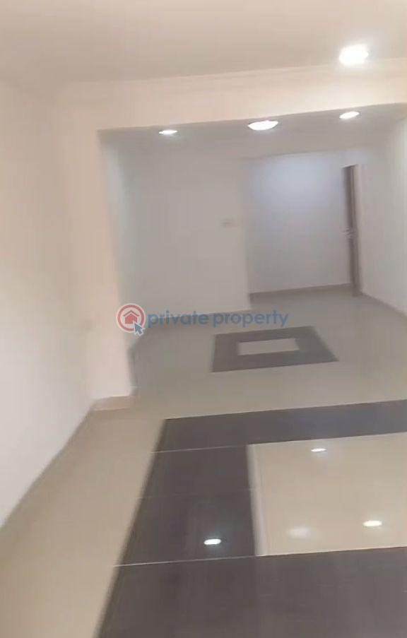 3 bedroom Block Of Flats For Rent Itire-Ikate Surulere Lagos - 1