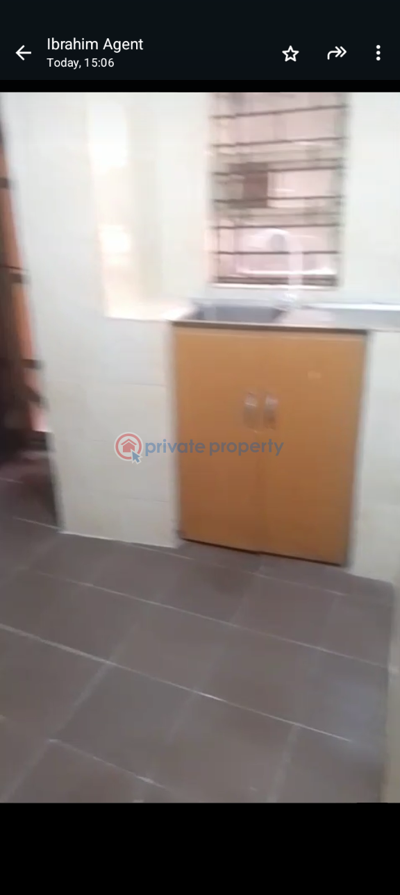 3 bedroom Block Of Flats For Rent Itire-Ikate Surulere Lagos - 6