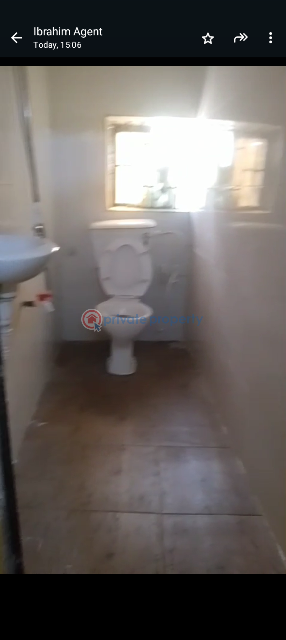 3 bedroom Block Of Flats For Rent Itire-Ikate Surulere Lagos - 3