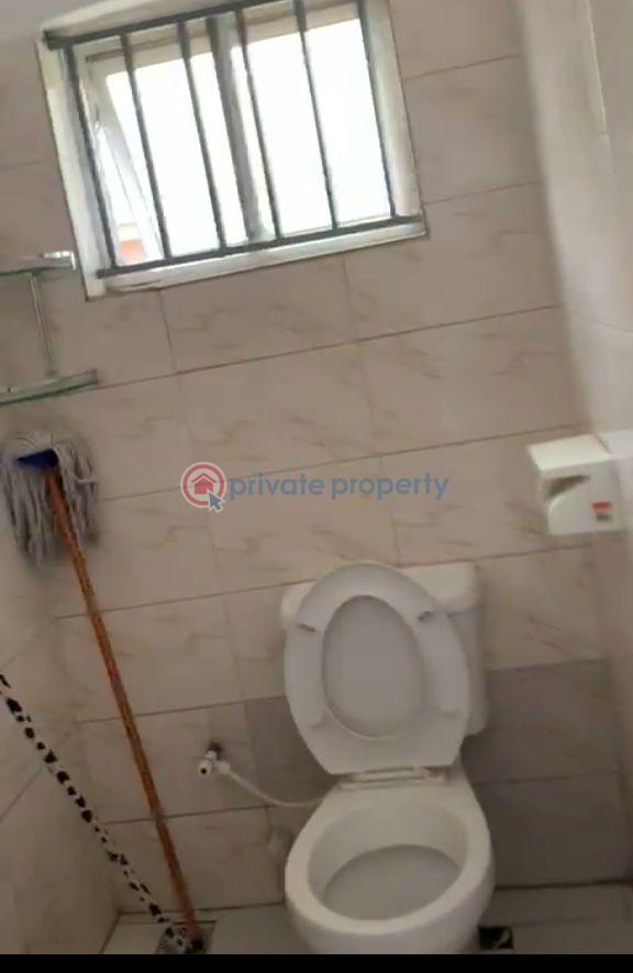 3 bedroom Block Of Flats For Rent Obanikoro Shomolu Lagos - 7