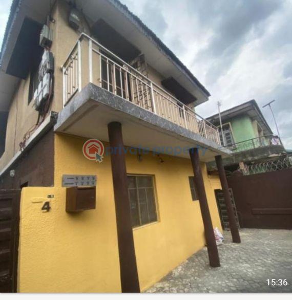 1 bedroom Mini Flat For Rent Fadeyi Shomolu Lagos - 4