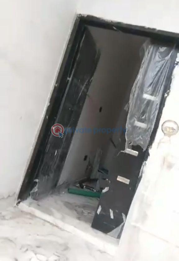 1 bedroom Mini Flat For Rent Ijesha Surulere Lagos - 4