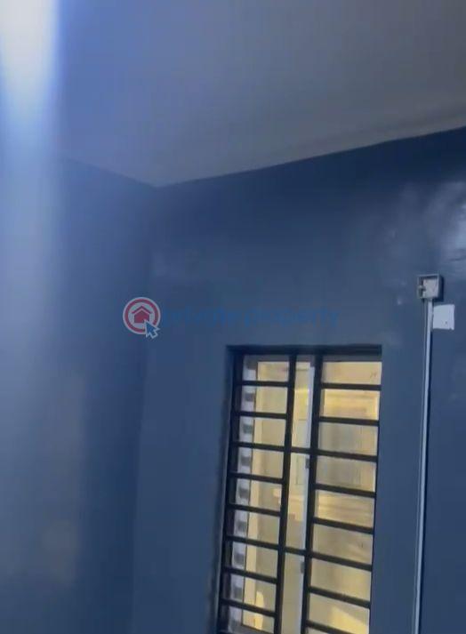 1 bedroom Mini Flat For Rent Ijesha Surulere Lagos - 3