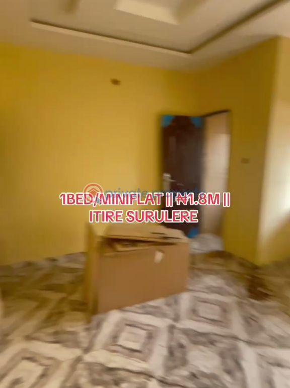 1 bedroom Mini Flat For Rent Itire-Ikate Surulere Lagos - 1