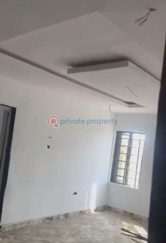 1 bedroom Mini Flat For Rent Lawanson Surulere Lagos - 1
