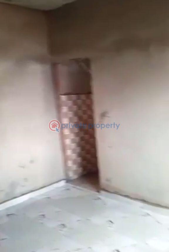 1 bedroom Mini Flat For Rent Lawanson Surulere Lagos - 4